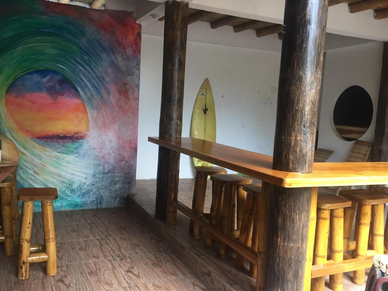 La Facha Hostal Restaurant Surf Mompiche Exterior foto